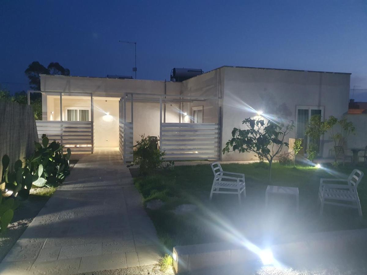 Sea Beach Home Torre Lapillo Kültér fotó